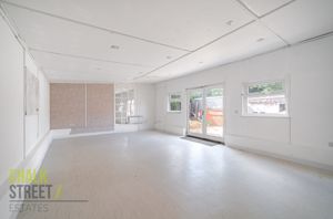 Photo 11- click for photo gallery